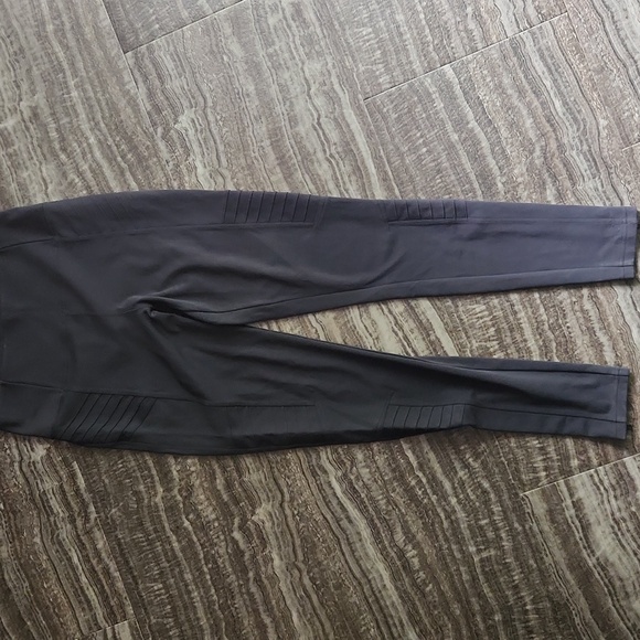 Athleta Delancey black moto tight leggings Size Small - Picture 3 of 9